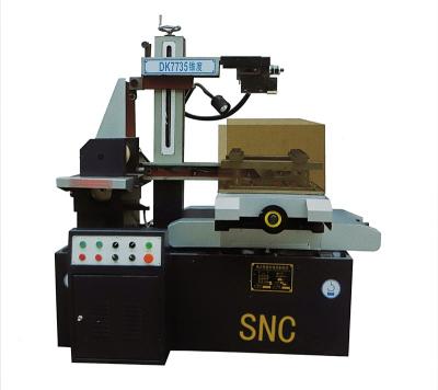 China MACHINES edm cnc wire cutting for metal cutting mold cutting for sale