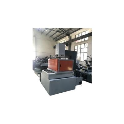 China FACTORIES Medium Speed ​​CNC Wire Cutting EDM Machine for sale