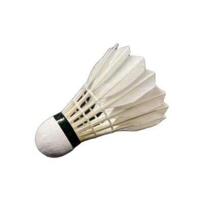 China Cork weight 5g Best Type Of Class B Duck Feather White Color Badminton Duck Feather Badminton Shuttlecock For of two layers for sale