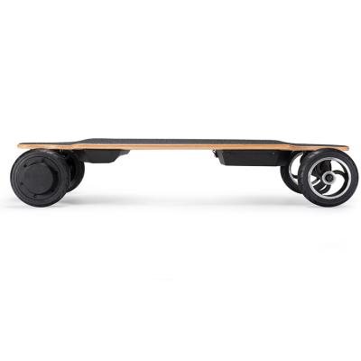 China High Power Motor With Motor Double Motor Remote Control Amplified Electric Skateboard Mountain Strong Board Skateboard Off Road Electric Skateboard for sale