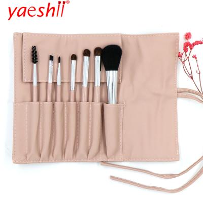 China Yaeshii Portable Plug and Soft Professional Custom Makeup Brush Woman Beauty Makeup Brush Set Professional Makeup Brush for sale