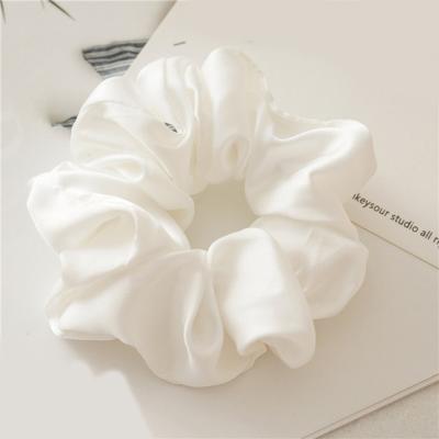 China Healthy Silk Hair Scrunchies Medium Size Hair Scrunchies Designer Elastic Ties for sale