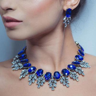 China CLASSIC European and American fashion jewelry handcrafted crystal diamond necklace earrings set for sale