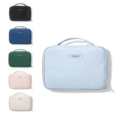 China Custom Eco Friendly Fashion White Zipper Make Up Pouch Recycled Plain Waterproof Nylon Makeup Cosmetic Bag With Personal Logo for sale