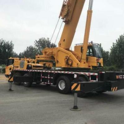 China TRUCK CRANE crane for sale 70 ton mobile crane QY70KC price cranes for sale