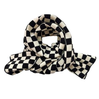 China Soft Touch Feeling Yarn Material Warm Scarf High Quality Ladies Checkerboard Decoration Daily Cover Scarf for sale