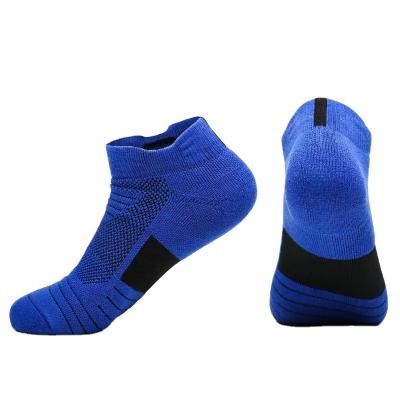 China Custom Sports Breathable Elite Mens Basketball Function Running Socks for sale