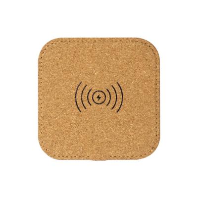 China 2022 Environmentally Friendly And Degradable New Green Eco Friendly Square Shape Cork Wireless Induction Charger Mobile Phone Multi Rooster Phone Desktop Charger for sale