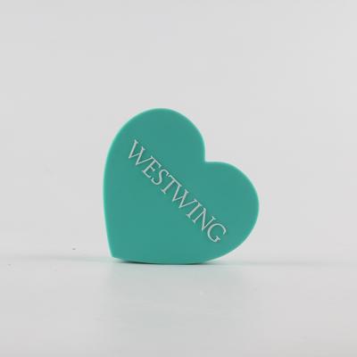 China Creative Custom Design Mobile Phone Power Bank Heart Shaped Power Bank High Capacity for sale