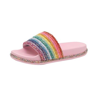 China 2019 Summer Women Diamond PVC Slippers Wholesale Ladies Luminous Beaded Slide for sale