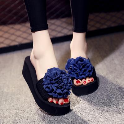 China 2021 Custom Thick Bottom Women's Sports Slippers Wholesale Anti-slippery Slippers for sale