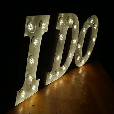 China Mr Mrs 4ft Static Marquee Letter Lit Up Big Letters Sign Giant LOVE Letters Wedding Signage Signage Wedding Neon Sign for sale