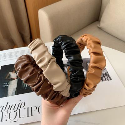 China Environmental Friendly Girls Handmade Wide Headband Hair Band Pleated Non-slip Vintage PU Women Headband Hair Accessories for sale