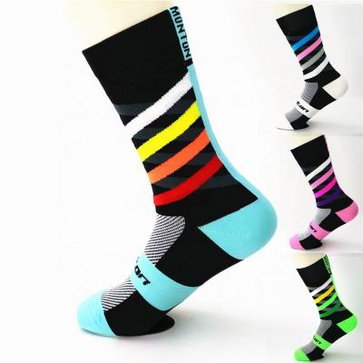 China Outdoor Sport Breathable Unisex Running Cycling Socks Bikes Basketball Football Climbing Hiking Camping Kicks Mens Womens Socks à venda