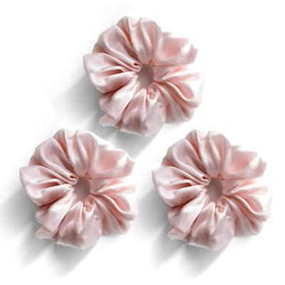 China 100% Really Comfy Pink Mulberry Silk Hair Ties Scrunchy Silk Scrunchies for sale