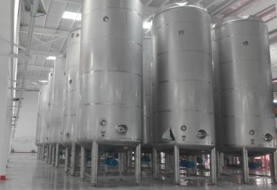 China 50 ton large capacity Milk Storage Tanks outer door use / large factory use for sale