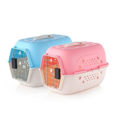 China Hot Selling Viable Design Pet Cat Carrier Outdoor Plastic Dog Portable Pet Cages Customized Pet House Fashion Pet Flight House for sale