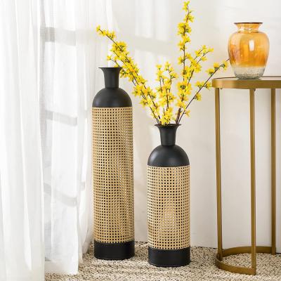 China Rustic 2 Floor Metal Vase Set For Decor Hollow Out Boho Farmhouse Tall Flower Vase For Flower Arrangement Elegant Faux Large Glazed for sale