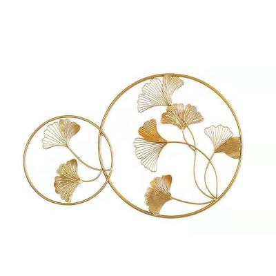 China Wholesale View CLASSIC Iron Sculpture Leaf Wall Decoration Metal Round With Leaf Art for sale