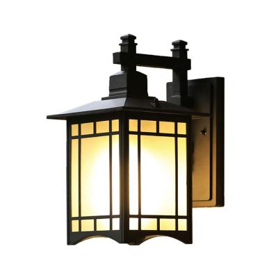 China Classic European outdoor lighting fixtures low price but high quality lighting outdoor wall lamp decoration waterproof modern European aluminum square glass wall lamp E27 for sale