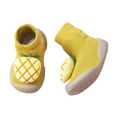 China Fruit Pattern Anti-slippery Factory Price Toddler Baby Winter Warm Shoes for sale