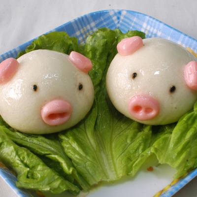 China CURRENT Chinese Snacks Pig Face Bun With Bean Paste Cartoon Bun for sale