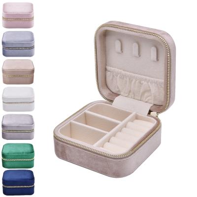 China Portable Velvet Stain Organizer Earring Ear Stud Jewelry Box Jewelry Packaging Gift Boxes Travel Jewelry Box for sale