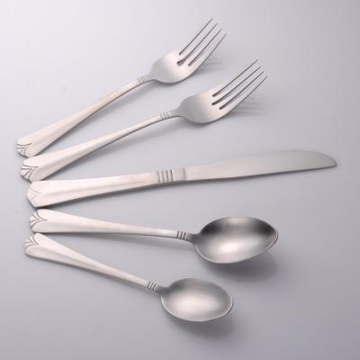 China Wholesale Wedding Viable Spoon Silverware 5pcs Matt Silver Flatware Stainless Steel Cutlery for sale