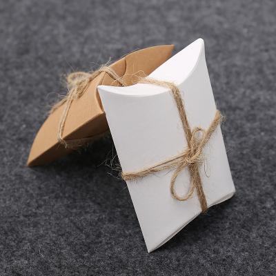 China Handmade Creative Retro Foreign Trade Paper Gift Candy Packaging Pillow Box Small for sale