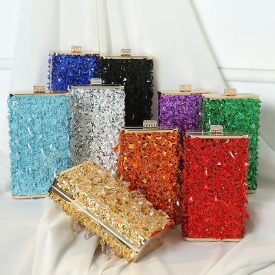 China Fashion Latest Fashion Pearl Evening Clutch Bag Sequined Makeup Popular Women Bag Clutch To Embroidery for sale