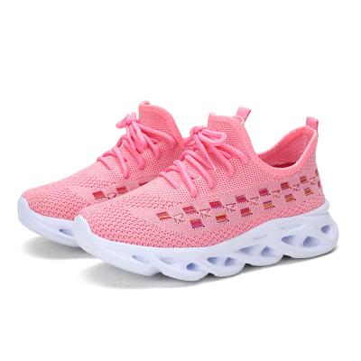 China Factory wholesale sports shoes lace up fly knit kids running shoes yeezy glow in the dark 2021 kids shoes for sale