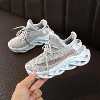 China Boy's casual lace-up fashion girl crochet buckle baby shoes kids leather shoes kids sneaker shoes for sale