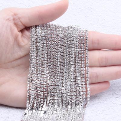 China Hot Selling DIY Glass Rhinestones Rhinestones Crystal Sharp Back Chain Rhinestones Sewing Clothing Bags ab 10m Length Chains Cup for sale