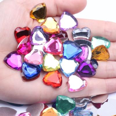 China Hot Sale Flatback Heart Shape 16mm 500pcs Acrylic Rhinestones Back Flat Facets For Nails Art Glue On DIY Jewelry Making Acrylic Gem for sale