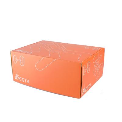 China Recycled Cheap Custom Paper Materials White Kraft Cardboard Boxes For Packaging for sale