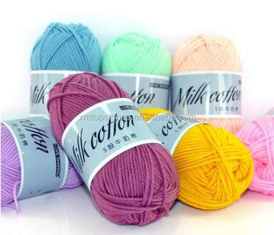 China Fancy Yarn Hand Knitting Milk Cotton Yarn Good Quality Baby Yarn Crochet Yarn à venda