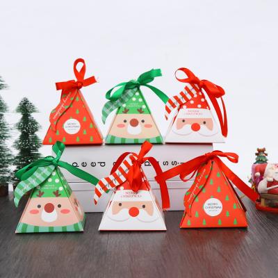 China Recycled Materials 2021 House Shape Christmas Small Candy Sweet Candies Paper Box For Christmas Party Decoration Xmas Paper Gift Box With Ribbon for sale