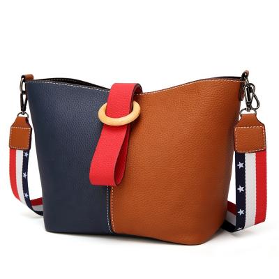 China European and American fashion new fashion women's bag spliced ​​main women's shoulder bag for sale