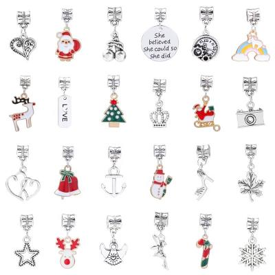 China Fashion Christmas Charms For Bracelet Necklace Making , Jewelry Making Supplies Christmas Pendants 2022 Christmas Gift Best For Girls for sale