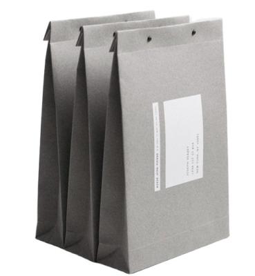 China Recyclable Short Sleeve Folder T-shirt Clothing Blank Card Paper Packaging Bag Kraft Paper Bag for sale