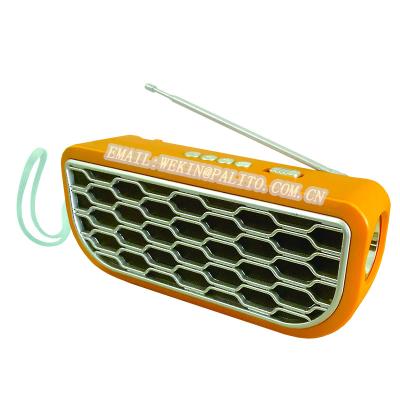 China Wholesale Cheap Price Wireless Outdoor Portable Wireless Speaker Speaker Portable Radio With Led Torch Flashlight Fm Radio for sale