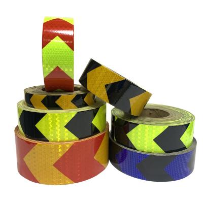 China Untearable 5cm*45m Safety Warning Reflective PVC Honeycomb Arrows Adhesive Tape For Markings Sign for sale