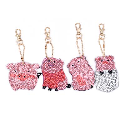 China Traditional Chinese Shape Full Key Drill Diamond Embroidery Keyring Gift Chains 5D DIY Diamond Painting Keychains Special Shape for sale