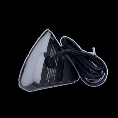 China Modern Customization Universal Light Die Cast Aluminum Lighting Body Then Easy Installation Triangle Listed Flex LED Deck Light for sale