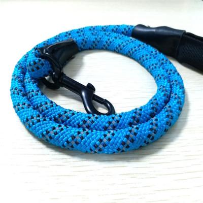 China DETACHED dog leash, high breaking strength, reflective markings, all seasons for sale