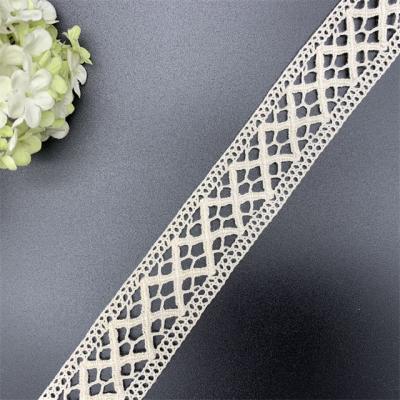 China Viable high quality trim 30MM cotton lace/ivory crochet lace lace fabric for garment decoration for sale