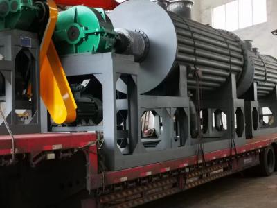 China Multifunctional 500kg-2000kg Large Scale Industrial Ultra Fine Grinding Machine For Mineral Slag for sale