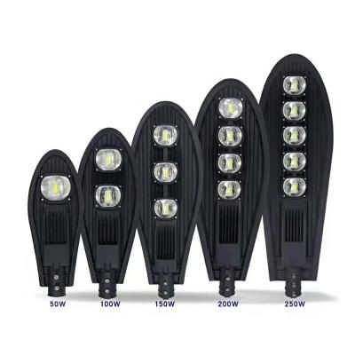 China ROAD cobra style wholesale price Outdoor COB SMD led yard light IP65 30W 50W 100W 150W 200W 250W led street light for sale