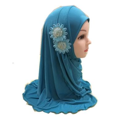 China Squishy Kids Hijab Arab Girls Scarf For 2-7 Years With Two Flowers Wholesale Kids Hijab for sale