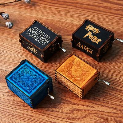 China Best New Dropshipping Amazon Gift Crank Operated Wooden Music Box Popular Melody Hand Crank Laser Engraved Crank Operated Music Box for sale